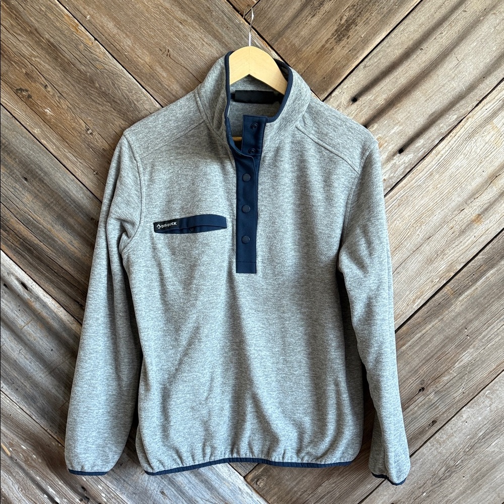 Stylish Gray and Navy Women's Pullover